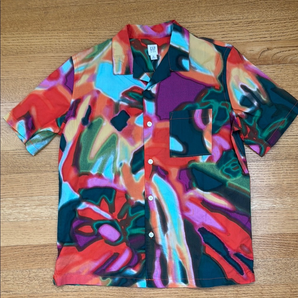 NWT GAP Red and Purple Button Down Shirt with Modern Design XL 12